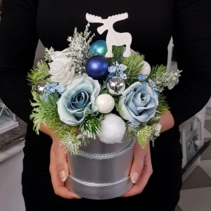 Flowerbox kompozycja świąteczna pudełko Branca S renifer