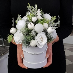 Flowerbox kompozycja świąteczna pudełko Daniela S choinka