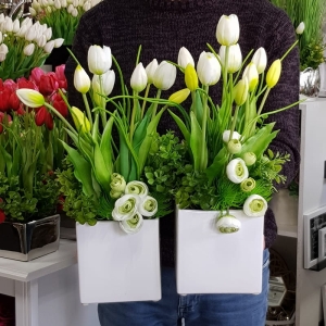 Kompozycja Quatro tulipany silikon biały