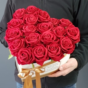 Flowerbox róże w sercu Luxury flowers XL