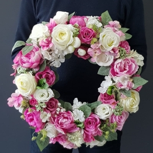 Wianek na drzwi kominek rattan Bloom 45cm