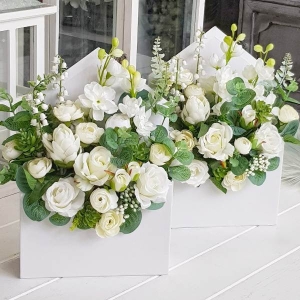 Flowerbox kwiaty w pudełku biały box Koperta