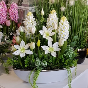 Kompozycja Canoe hiacynty clematis białe XL
