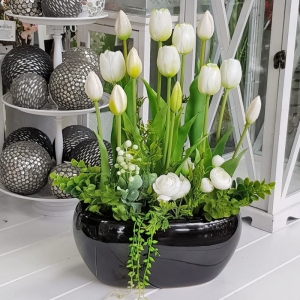 Kompozycja stroik tulipany białe Susanna black