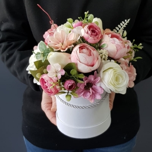 Flowerbox na prezent kwiaty premium box Zoia S