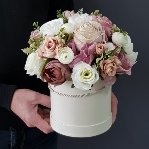 Flowerbox na prezent kwiaty premium box Alena M