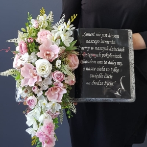 Księga książka nagrobna kwiaty stroik na grób kompozycja wiązanka Memoria wz.1