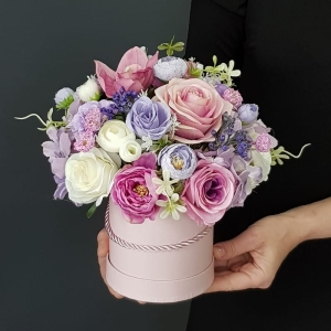 Flowerbox kwiaty kompozycja w pudełku Anila S
