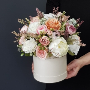 Flowerbox kwiaty kompozycja w pudełku Nonna L