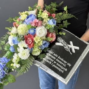 Kwiatowa księga książka nagrobna kwiaty stroik na grób kompozycja wiązanka Astria wz.2