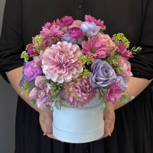 Flowerbox kwiaty kompozycja w pudełku Kora M