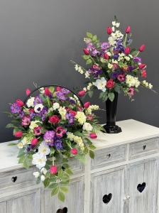 Zestaw kompozycji nagrobnych z różowymi tulipanami – elegancka dekoracja na grób Alva de luxe