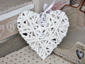 Serce rattan wiklina białe 15cm